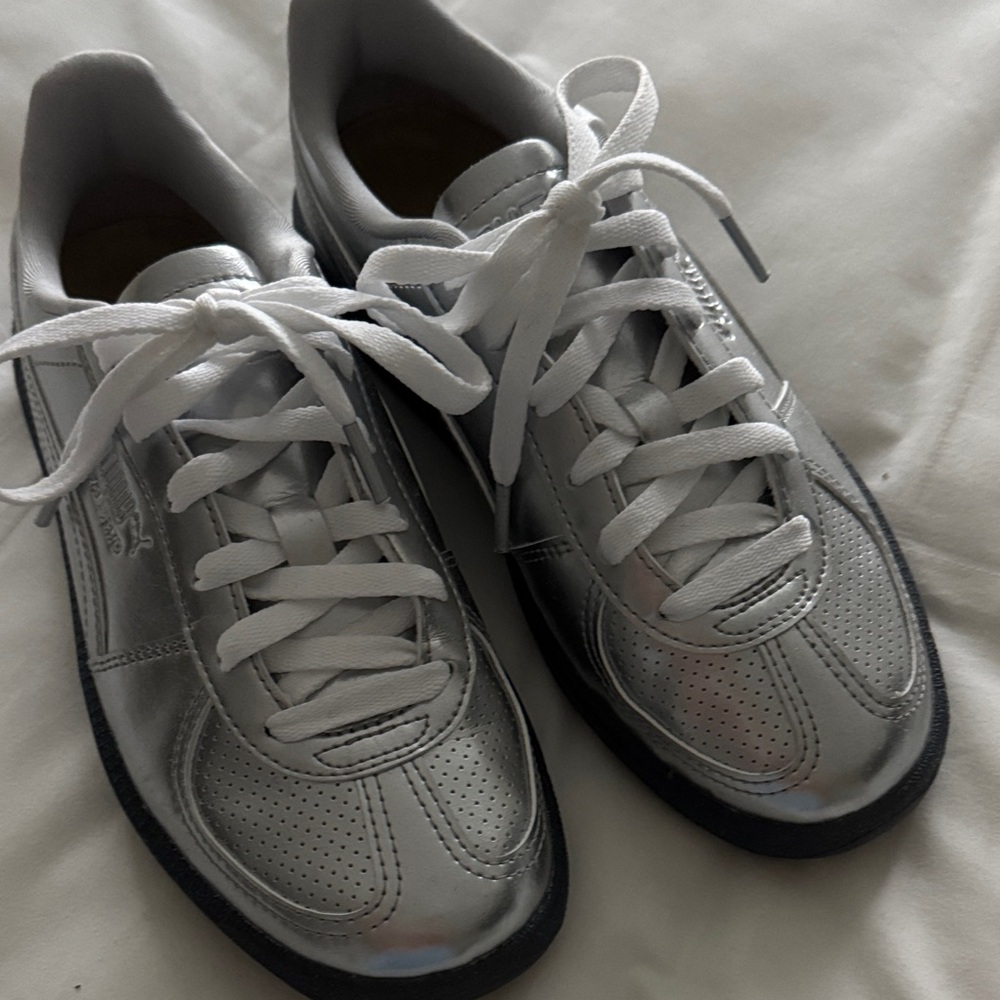 Puma Silver Low-Top Sneakers with White Laces